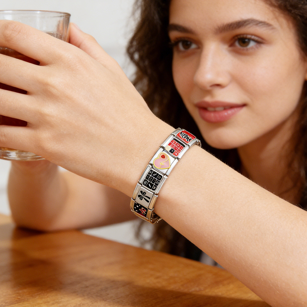 Nuovo Design Charm a Forma di  - Jewelry Making Newcastle recensione e prezzo